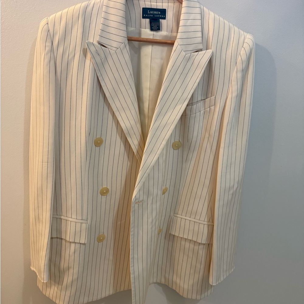 Lauren Ralph Lauren • 8 • 100% suit
